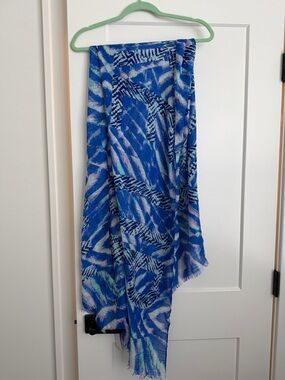 BCBGeneration Blue Patterned Wrap Scarf